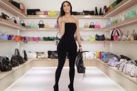 Kim Kardashian Dikecam Penggemar Jadi Duta Balenciaga