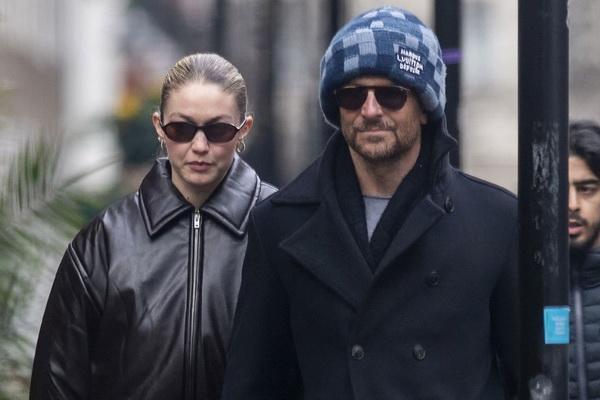Gigi Hadid dan Bradley Cooper Kepergok Bergandengan Tangan di London