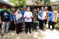 Jokowi Bagi-bagi Bansos Jelang Pemilu, Ketua DPR: Biar Rakyat yang Menilai