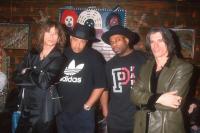 Run-DMC Bawakan Lagu Aerosmith, Penggemar Hip-hop dan Rock and Roll Bersatu