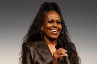 Michelle Obama Raih Grammy Award untuk Bukunya The Light We Carry