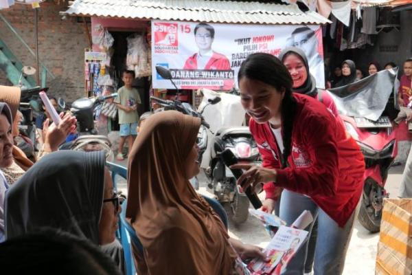 Marsha Damita PSI: Indonesia Harus Beralih ke Energi Terbarukan