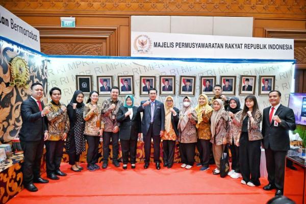 Sidang Pleno Istimewa MA, Siti Fauziah: Kemajuan Kinerja MA Bisa Jadi Tolak Ukur dan Motivasi MPR Untuk Maju