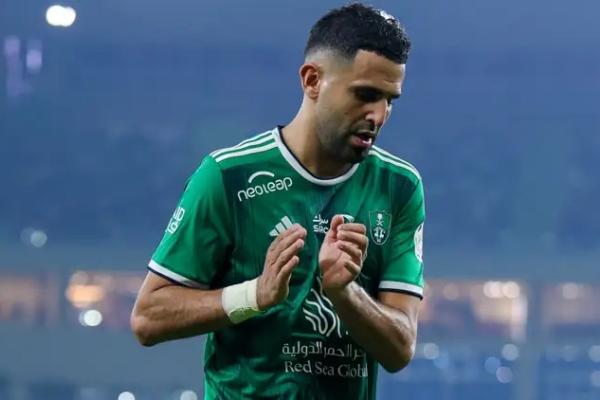 Dilarang Berenang, Istri Mahrez Kesal dengan Budaya Saudi