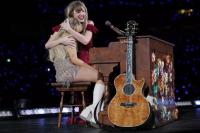 Usia 9 Tahun Jadi Swiftie, Sabrina Carpenter Syok Bisa Manggung Bareng Taylor Swift