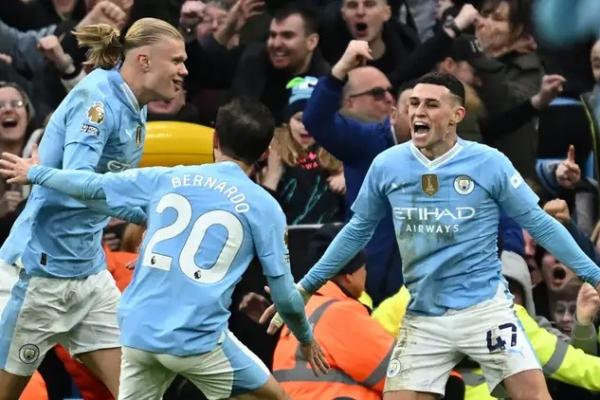 Sikat Fulham 4-0, City Puncaki Klasemen Liga Inggris