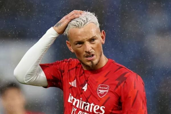 Arsenal Umumkan Kontrak Jangka Panjang Baru Ben White