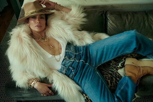 Jennifer Lopez Batalkan Tur Tanpa Penjelasan, Gara-gara Albumnya Jeblok?