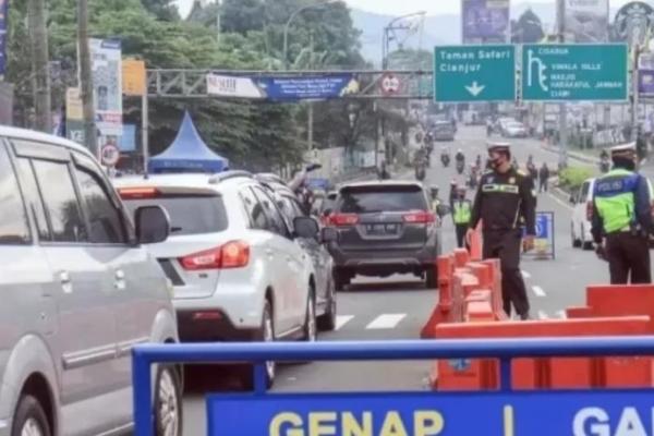 Polres Bogor akan memberlakukan sistem ganjil genap bagi kendaraan yang menuju kawasan Puncak di libur lebaran