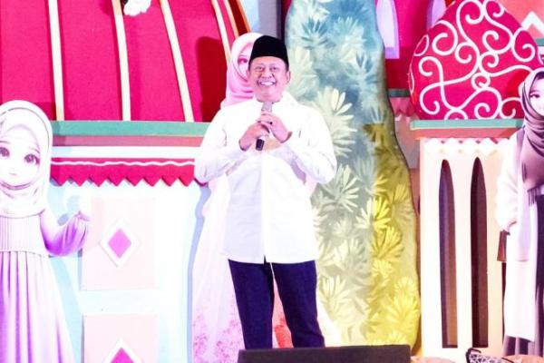 Buka Puasa Bersama Anak Yatim, Ketua MPR Apresiasi `Jakarta With Love` (JWL) Santuni 500 Anak Yatim