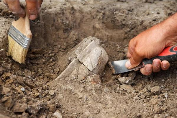 Terbuat dari Tulang, Sepatu Seluncur Es Berusia 1.000 Tahun Ini Ditemukan di Republik Ceko