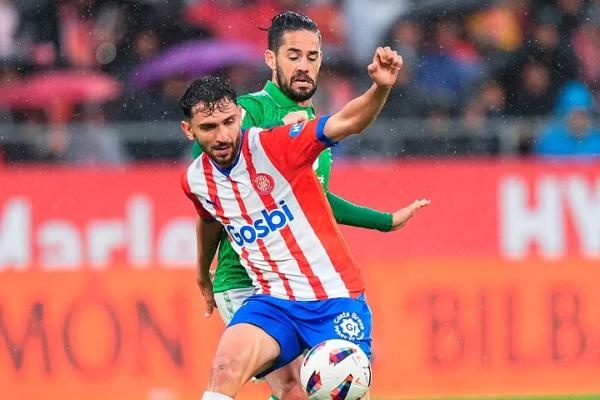 Real Betis Pastikan Isco Fit untuk Derbi Sevilla