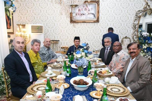 Gelar Bukber dan Silaturahmi, Fadel Harap Ramadhan dan Iedul Fitri Tahun Ini Bawa Berkah Untuk Bangsa