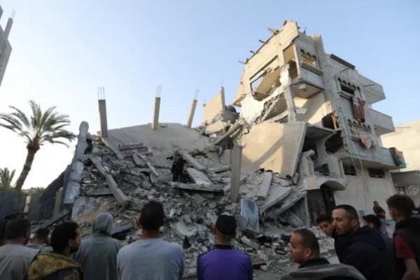 Tewaskan 33.000 Warga Palestina, Israel Masih Terus Memborbardir Gaza