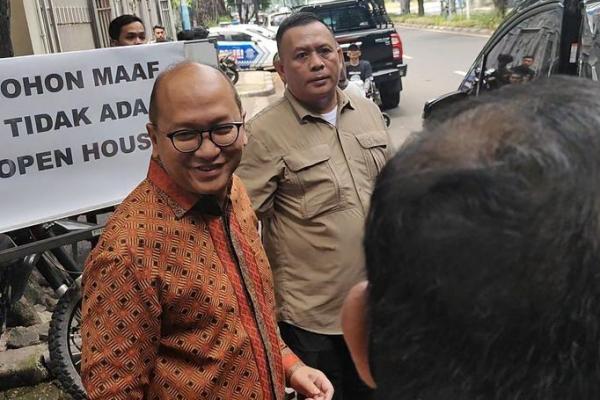 Rosan Roeslani Bawa Pesan Khusus Prabowo ke Kediaman Megawati?