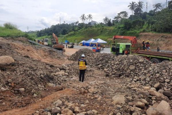 Menteri PUPR Pastikan Tol Bocimi Bisa Dilalui Besok