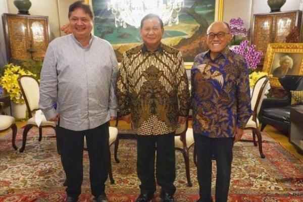 Kunjungan Prabowo ke para kerabatnya itu menunjukkan kualitas kenegarawanannya karena sikap ini dapat menjadi teladan bagi masyarakat