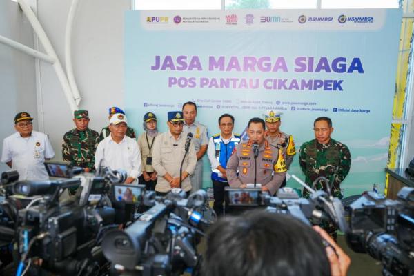 Nanti malam adalah puncak dari arus balik dan harapan kita semua siap untuk memberikan pelayanan, sehingga potensi kenaikan tadi sudah diprediksi sekitar 18 persen dari tahun 2023 dan ini mau tidak mau menjadi PR (pekerjaan rumah).