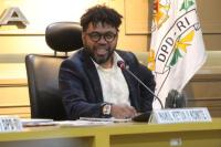 Senator Filep Tanggapi Serius Insiden 40 Siswa SD Keracunan MBG