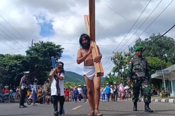 Apresiasi bagi GAMKI yang menyelenggarakan Paskah Nasional, sejalan dengan tema: Kebangkitan Yang Memulihkan, menjadi langkah yang penting dengan rasa optimis, produktif untuk selalu menjadi manfaat bagi sesama.