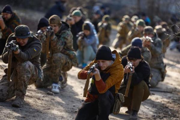 Ukraina Luncurkan Pusat Sukarelawan untuk Bergabung dengan Militer