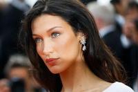 Tinggalkan Dunia Modeling, Bella Hadid Ungkap tak Perlu Pasang Wajah Palsu