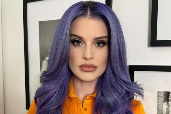 Kini Langsing, Kelly Osbourne Ungkap Penderitaannya saat Bertubuh Gemuk