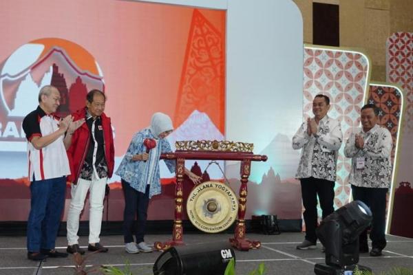 Menteri Perdagangan (Mendag) Zulkifli Hasan meminta Indonesia Marketing Association (IMA) meningkatkan sinergi lintas stakeholder, guna mendongkrak perekonomian nasional.