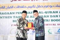 Pesan HNW Kepada para Hafis: Amalkan AlQuran, Jadi Umat Terbaik, dan Berkontribusi Bangun Negeri