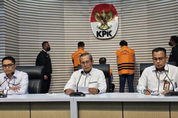 KPK Tahan Eks Dirut PTPN XI Terkait Korupsi Lahan HGU