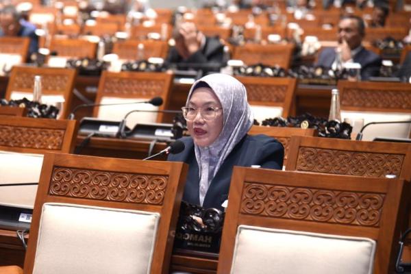 Legislator Minta Polemik Pembatalan SK 500 Bidan PPPK Lulusan D4 Segera Diselesaikan