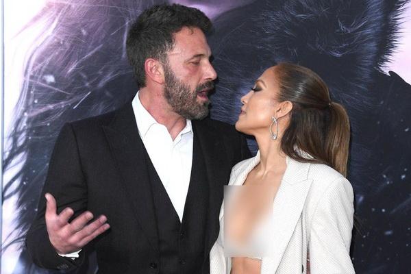 Ben Affleck Dikabarkan Pisah Rumah dari Istrinya Jennifer Lopez