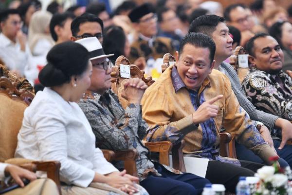 Ketua MPR Apresiasi Kiprah Akbar Tandjung dalam 