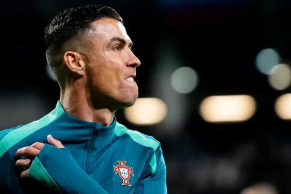 Jose Mourinho optimistis Portugal akan mengklaim gelar juara di ajang Euro 2024. Pasalnya, tim berjuluk Os Navegadores itu masih diperkuat Cristiano Ronaldo.