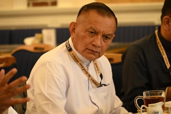 Sebenarnya tadi sudah rapat kita dari tim pengawas DPR tadi kita sepakati objek apa saja yang harus kita lakukan kunjungan hari ini karena besok akan ada rapat pengawasan dengan Kementerian Agama.
