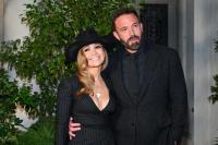 Rumor Perceraian, Jennifer Lopez Tetap Puji Ben Affleck `Pahlawan Kita`