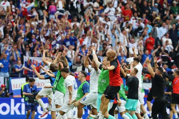 Hasil negatif diraih timnas Belgia dalam laga perdana Euro 2024 Jerman pada Selasa (18/6) dini hari. Melawan Slovakia, tim asuhan Dominico Tedesco, kalah tipis 1-0.