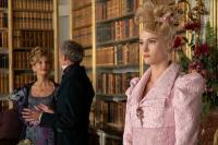 Bridgerton Musim 3 Episode 6: Lady Whistledown Asli tak Rela Diklaim Cressida