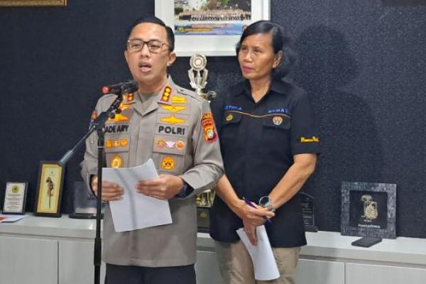 Pelaku penjambretan berinisial MR di Car Free Day saat itangkap menyamar sebagai tukang topeng monyet.