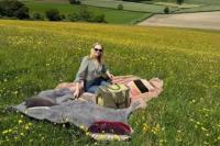 Ilustrasi - piknik, salah satu ide untuk menikmati libur akhir pekan yang singkat (FOTO: INSTAGRAM)