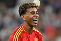 Pecahkan Rekor Prestisius, Yamal Diharapkan Tetap Membumi