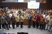 Terima Perwakilan Aparatur Desa, Lasarus: Pembangunan Infrastruktur Butuh Perjuangan Tiada Henti