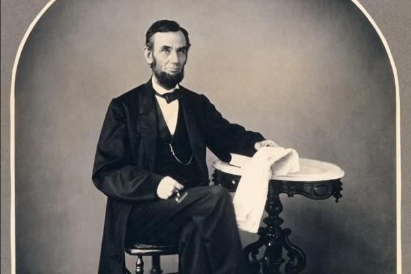 Hubungan Romantis Presiden AS Abraham Lincoln dengan Para Pria Terungkap di Film Dokumenter