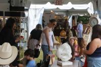 Rumor Perpisahan dengan Ben Affleck, Jennifer Lopez Kompak Liburan Bareng Putri Tirinya