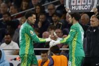 Ederson Bantah Cemburu dengan Performa Apik Stefan Ortega