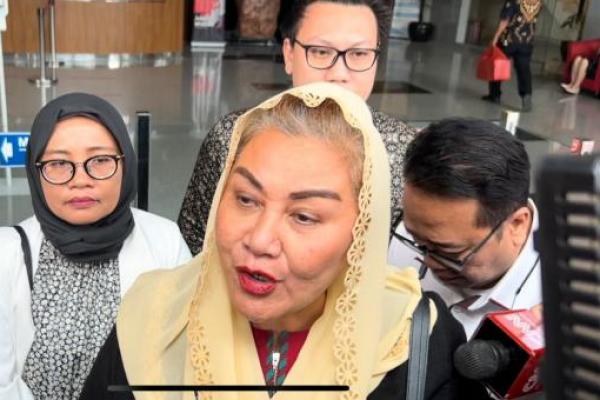 Salah satu pihak yang dipanggil ialah Wali Kota Semarang Hevearita Gunaryanti Rahayu.