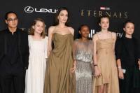 Alih-alih Jadi Pusat Perhatian, Anak-anak Angelina Jolie Hanya Ingin Bekerja di Belakang Layar