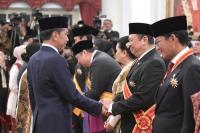 Ketua MPR Terima Tanda Kehormatan Bintang Mahaputera Adipradana