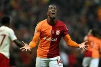 Akhiri Mimpi Buruk di Galatasaray, Zaha Gabung Lyon