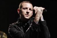 Emily Armstrong Jadi Vokalis Baru Linkin Park, Keluarga Chester Bennington Merasa Dikhianati
